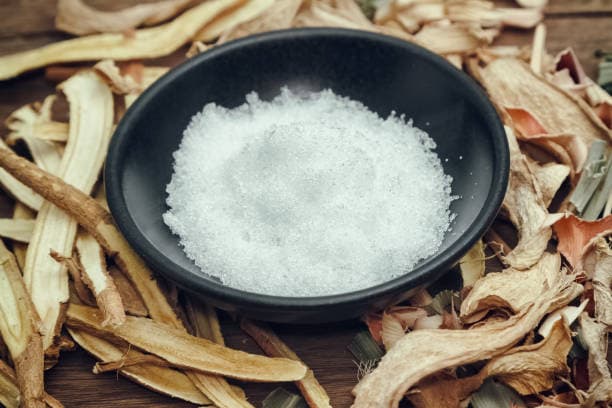 ಕರ್ಪೂರದ ಬಳಕೆ ಮತ್ತು ಪ್ರಾಮುಖ್ಯತೆ - Camphor Uses and Importance in Kannada